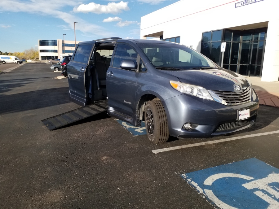 Used 2015 Toyota Sienna XLE - BraunAbility Side Entry In Floor Automatic Ramp
