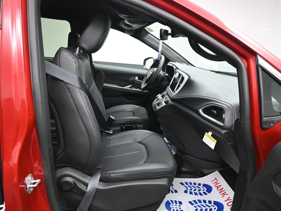 Red Chrysler Pacifica image number 8