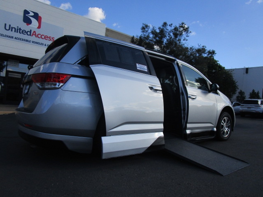 Used 2014 Honda Odyssey EX-L - VMI Side Entry Entry In Floor Automatic Ramp
