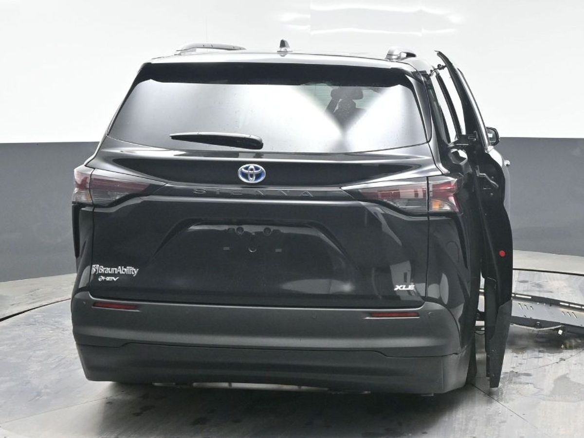2025 TOYOTA SIENNA - Image 6