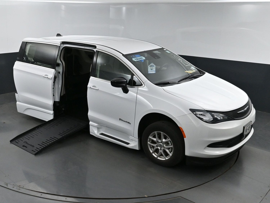 Used 2024 Chrysler Voyager LX - BraunAbility Side Entry Entry Fold Out Automatic Ramp
