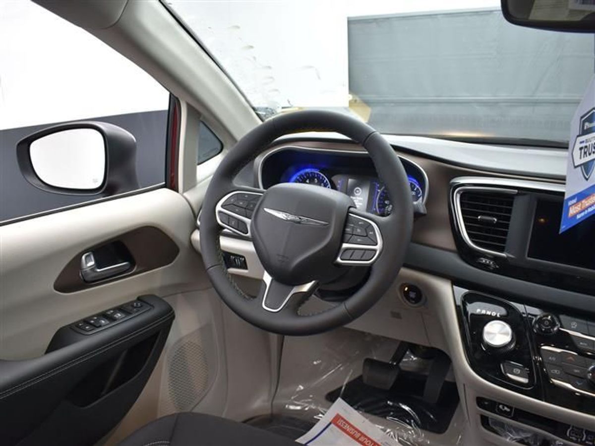 2023 CHRYSLER VOYAGER - Image 23