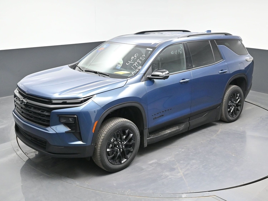 New 2026 Chevrolet Traverse 1LT Midnight - BraunAbility Side Entry Entry In Floor Automatic Ramp
