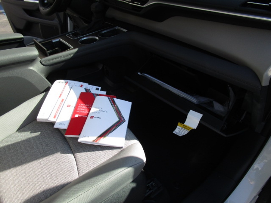 Used 2024 Toyota Sienna Hybrid LE - Vantage Mobility Commercial Rear Entry Entry Fold Out Manual Ramp