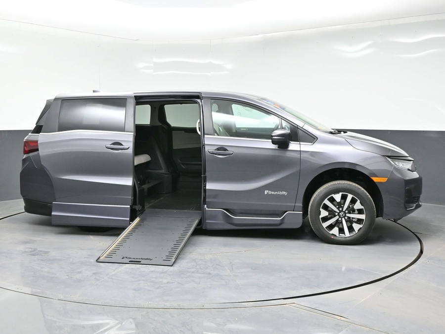 New 2026 Honda Odyssey EX-L - BraunAbility Side Entry Entry In Floor Automatic Ramp