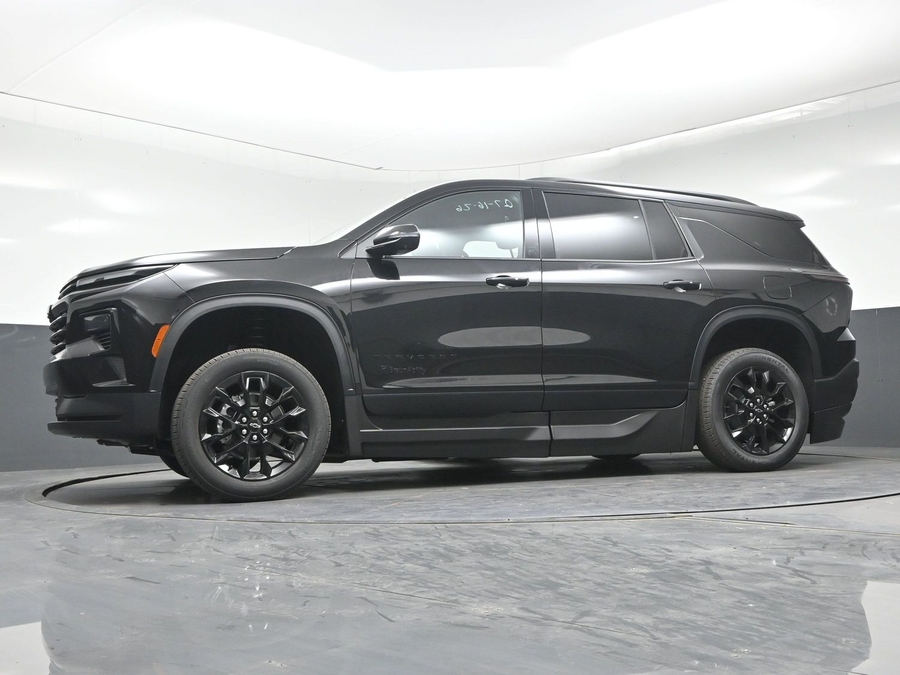 New 2026 Chevrolet Traverse 1LT Midnight - BraunAbility Side Entry In Floor Automatic Ramp