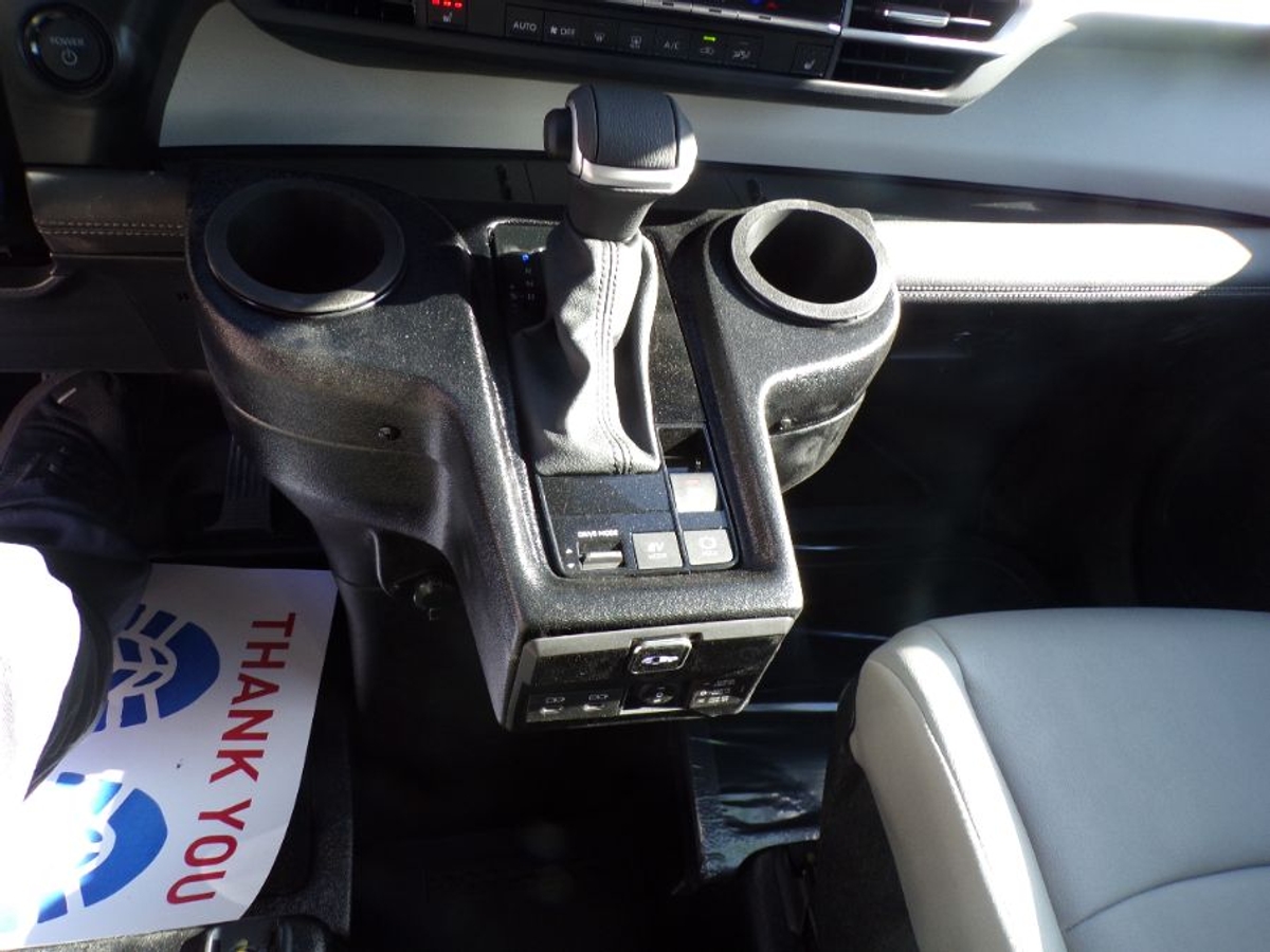 2025 TOYOTA SIENNA - Image 16