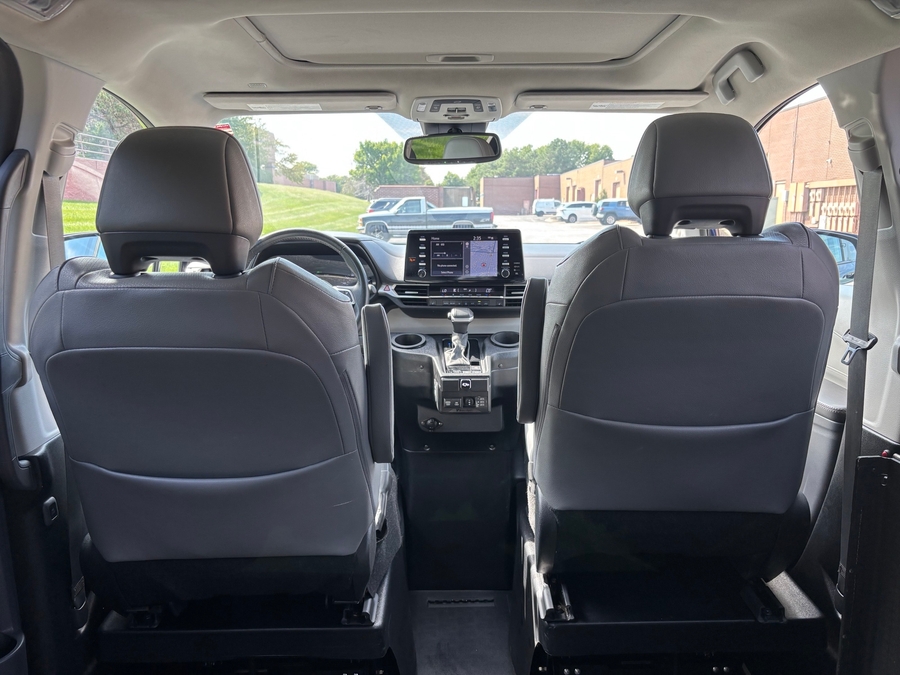 Used 2023 Toyota Sienna Hybrid XLE Plus - BraunAbility Side Entry Fold Out Automatic Ramp