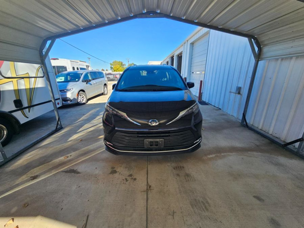 2024 TOYOTA SIENNA - Image 15