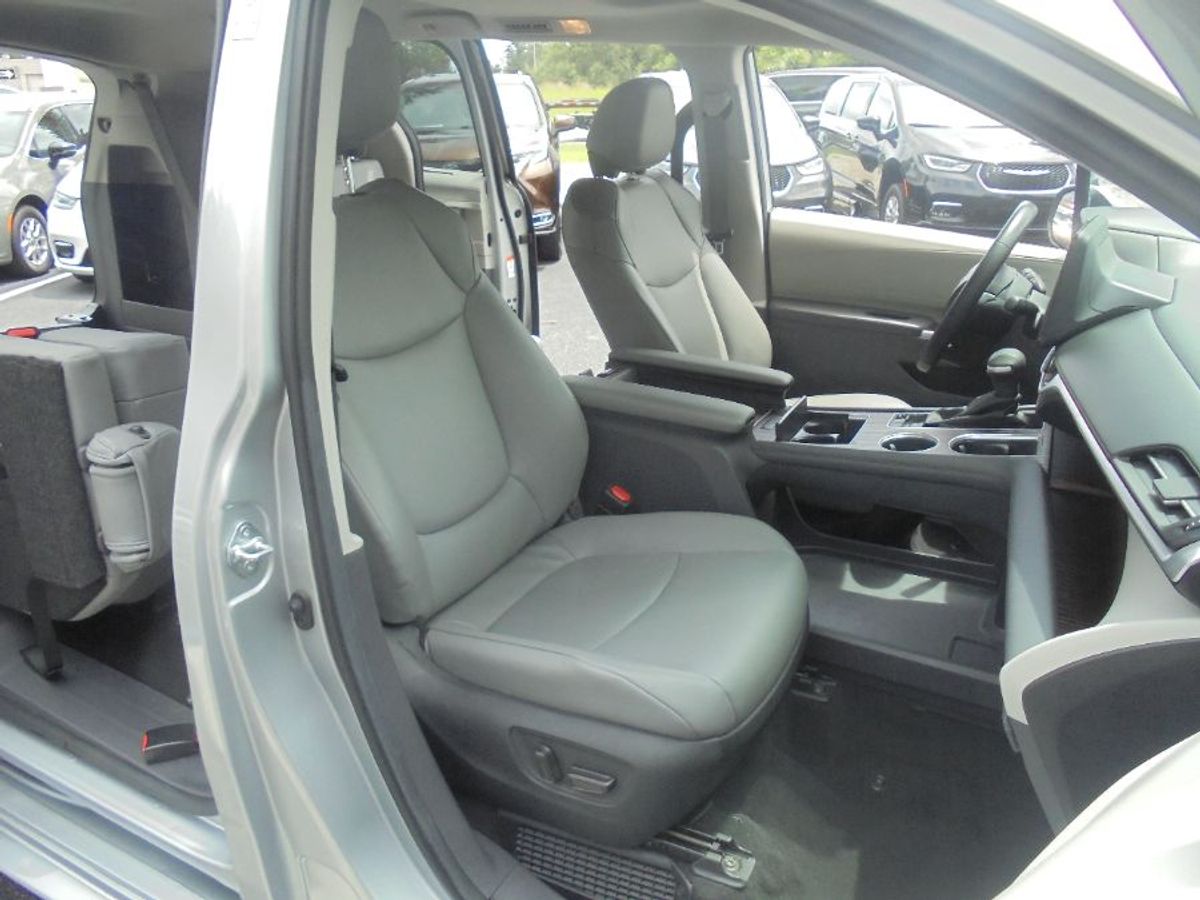 2024 TOYOTA SIENNA - Image 27