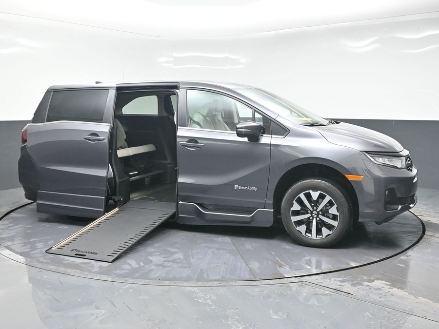 New 2026 Honda Odyssey EX-L - BraunAbility Side Entry In Floor Automatic Ramp