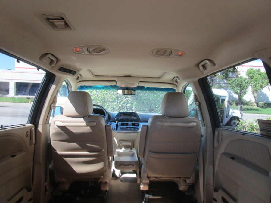 Used 2008 Honda Odyssey EX-L - BraunAbility Side Entry In Floor Automatic Ramp