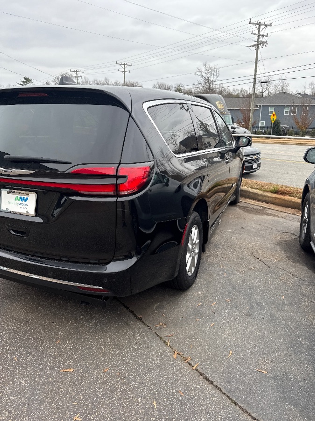 2024 CHRYSLER PACIFICA - Image 4