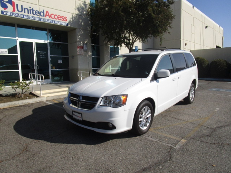 Used 2019 Dodge Grand Caravan SXT - OTH Rear Entry Entry Fold Out Manual Ramp