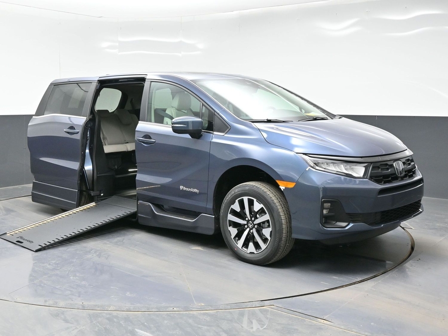 Blue Honda Odyssey with Side Entry Automatic In Floor ramp