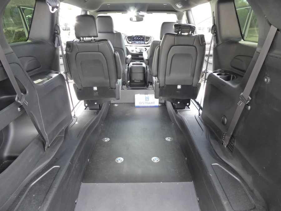 Used 2025 Chrysler Pacifica Select Safety - BraunAbility Rear Entry Fold Out Manual Ramp