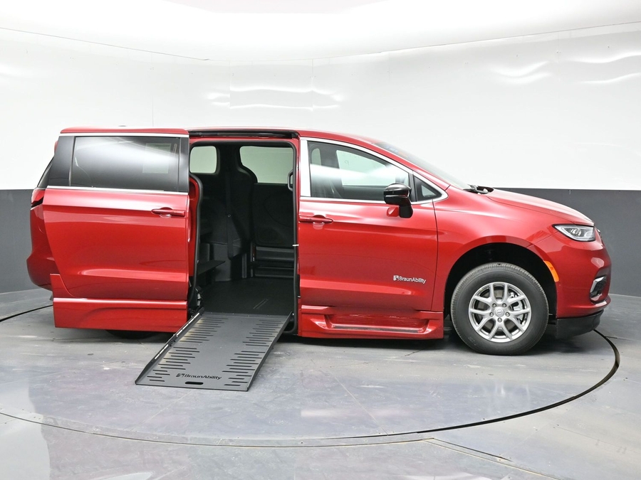 Red Chrysler Pacifica image number 7