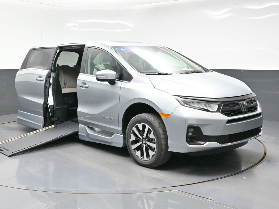 New 2026 Honda Odyssey EX-L - BraunAbility Side Entry Entry In Floor Automatic Ramp