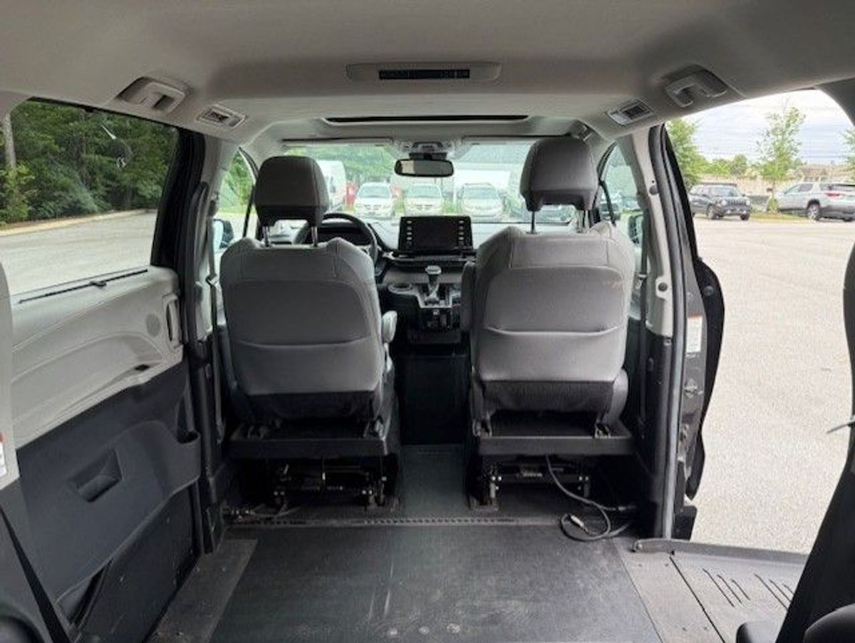 2021 TOYOTA SIENNA - Image 8