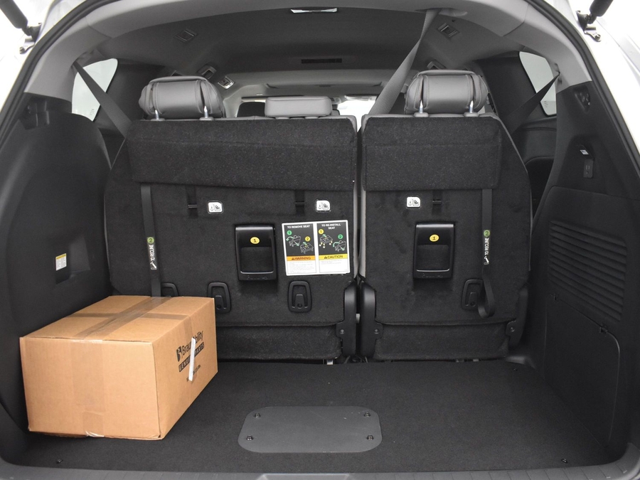 New 2025 Toyota Sienna Hybrid XLE Plus - BraunAbility Side Entry Entry Fold Out Automatic Ramp