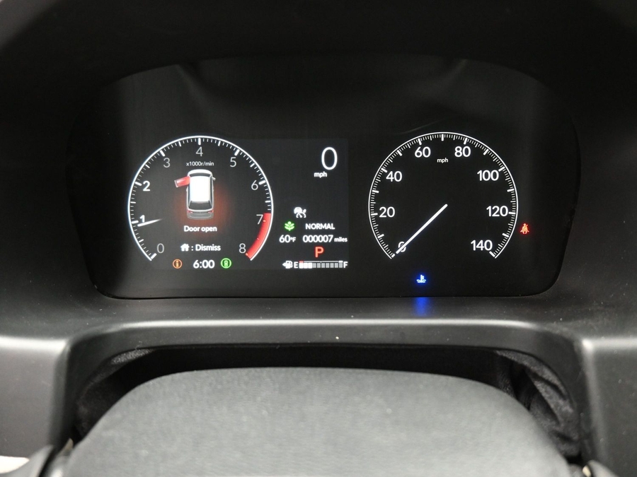 Red Honda Odyssey image number 21