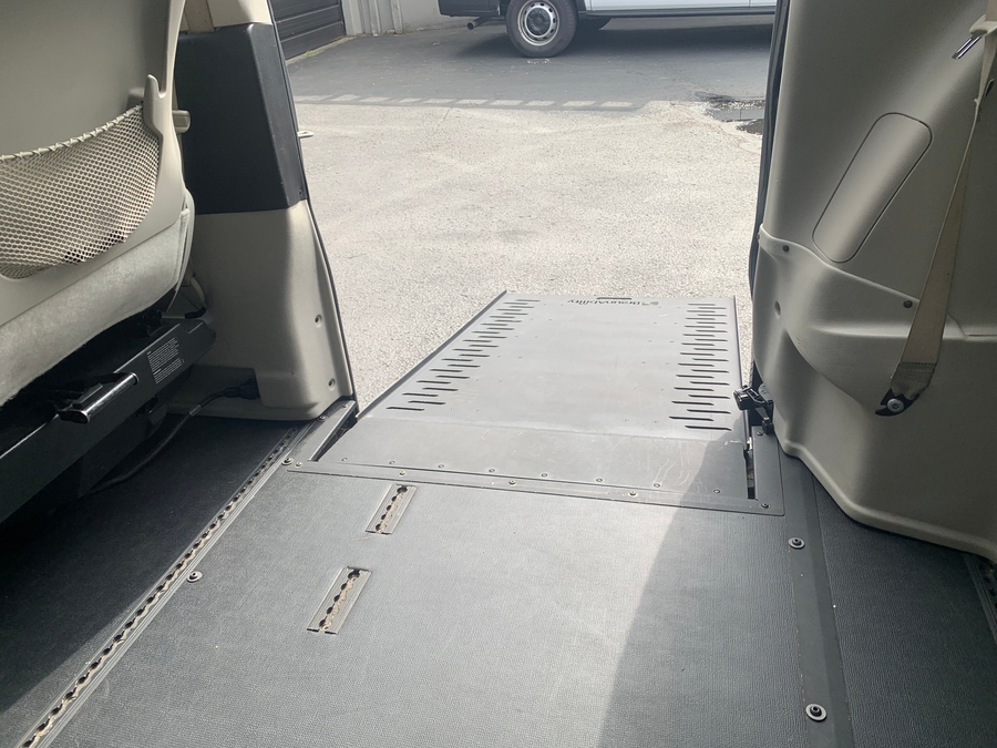 Used 2017 Chrysler Pacifica Touring-L - BraunAbility Side Entry In Floor Automatic Ramp