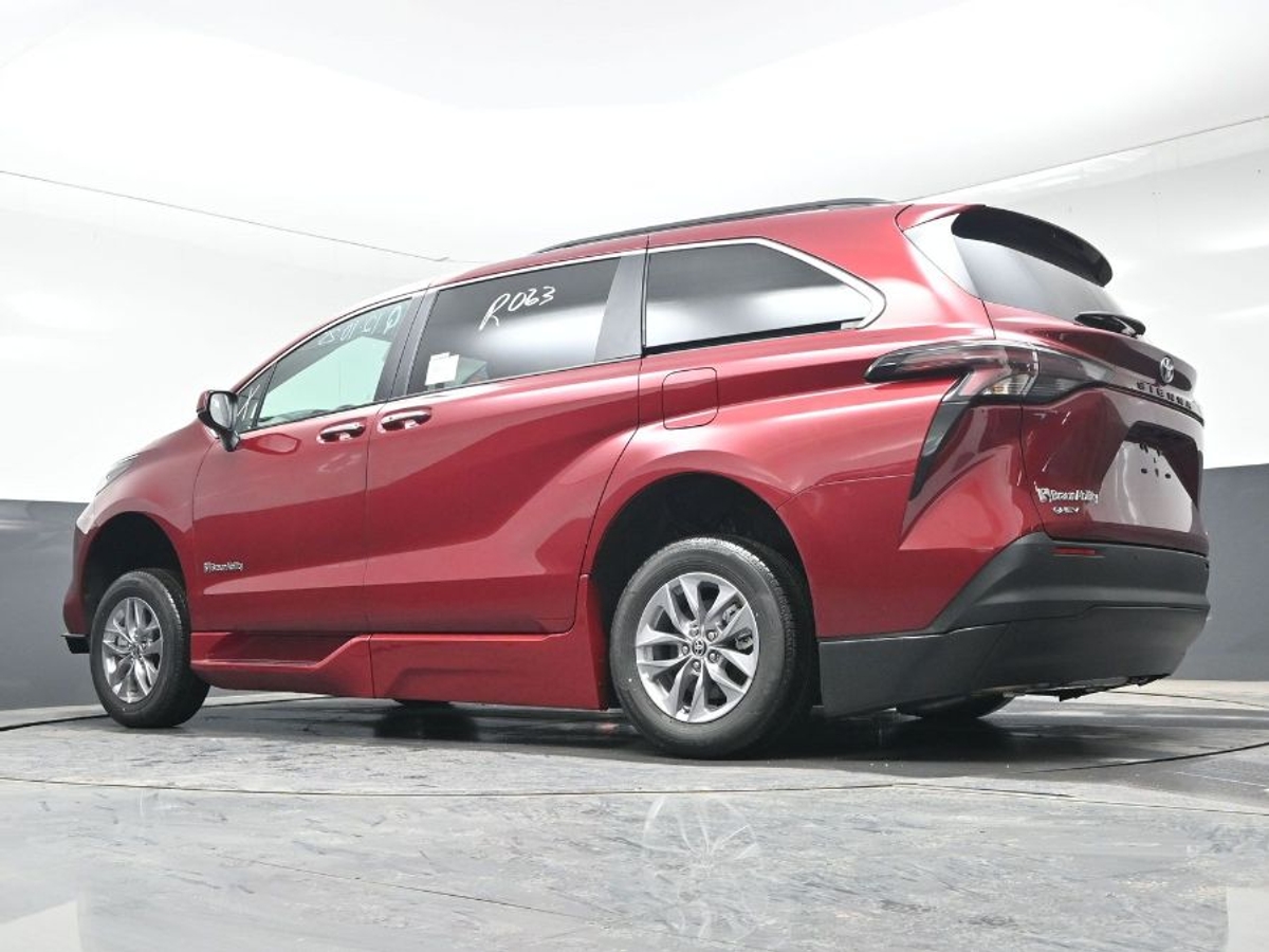 2025 TOYOTA SIENNA - Image 21