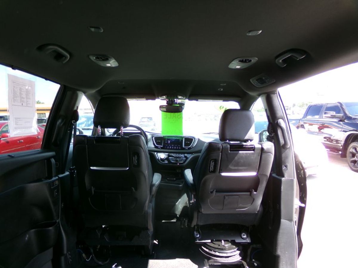 2019 CHRYSLER PACIFICA - Image 7