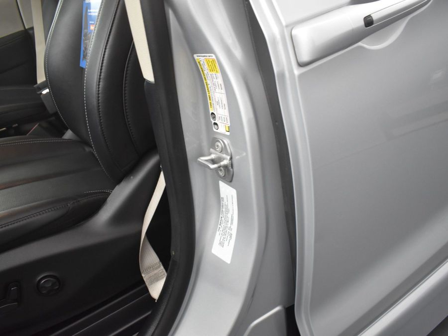 Used 2024 Chrysler Pacifica Touring L - BraunAbility Side Entry Entry Fold Out Automatic Ramp