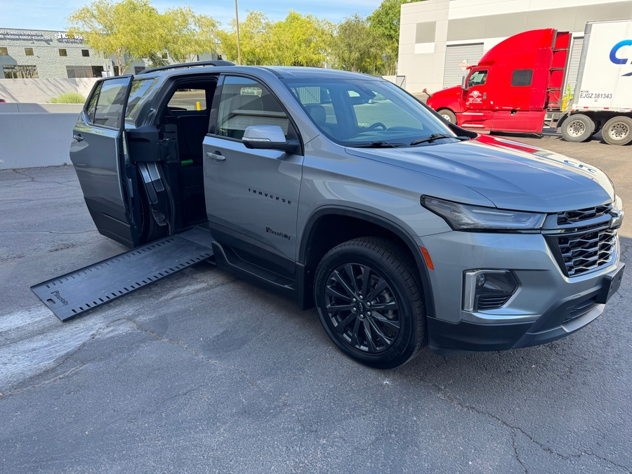 Used 2023 Chevrolet Traverse RS - BraunAbility Side Entry Entry In Floor Automatic Ramp