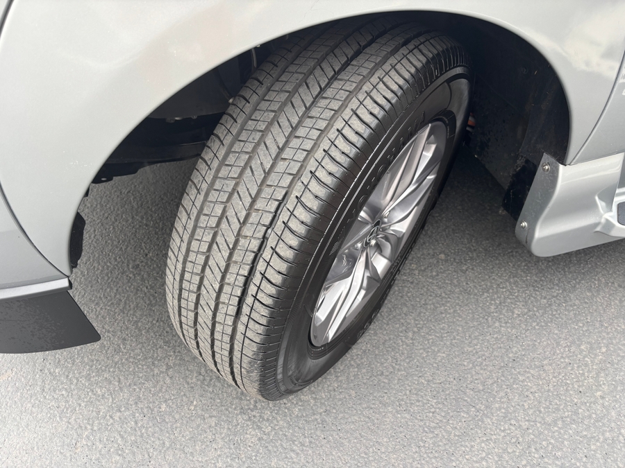 Used 2024 Toyota Sienna Hybrid XLE AWD - VMI Side Entry Entry In Floor Automatic Ramp