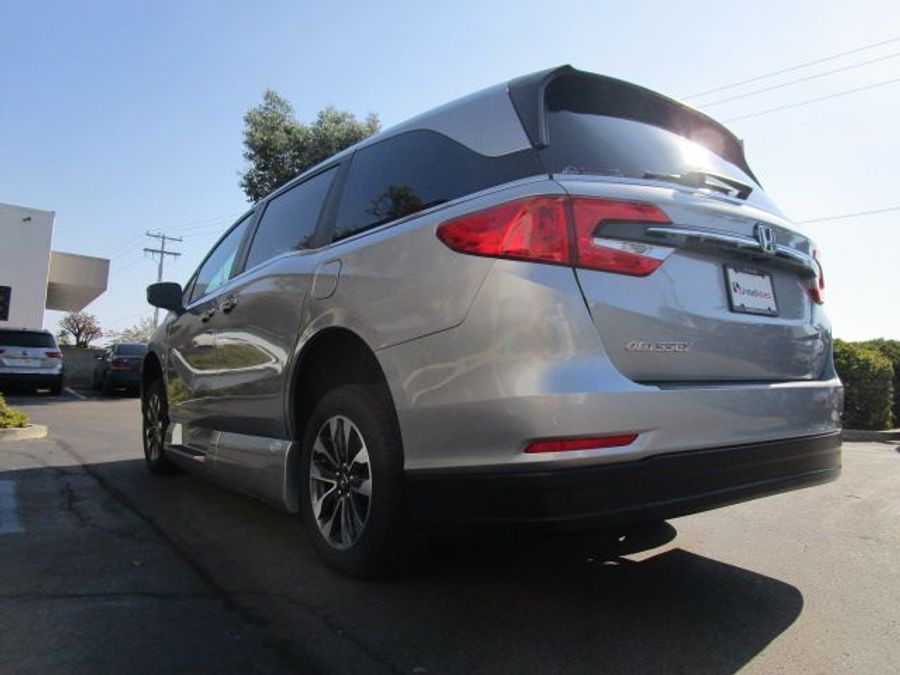 Used 2022 Honda Odyssey  - VMI Side Entry Entry In Floor Automatic Ramp