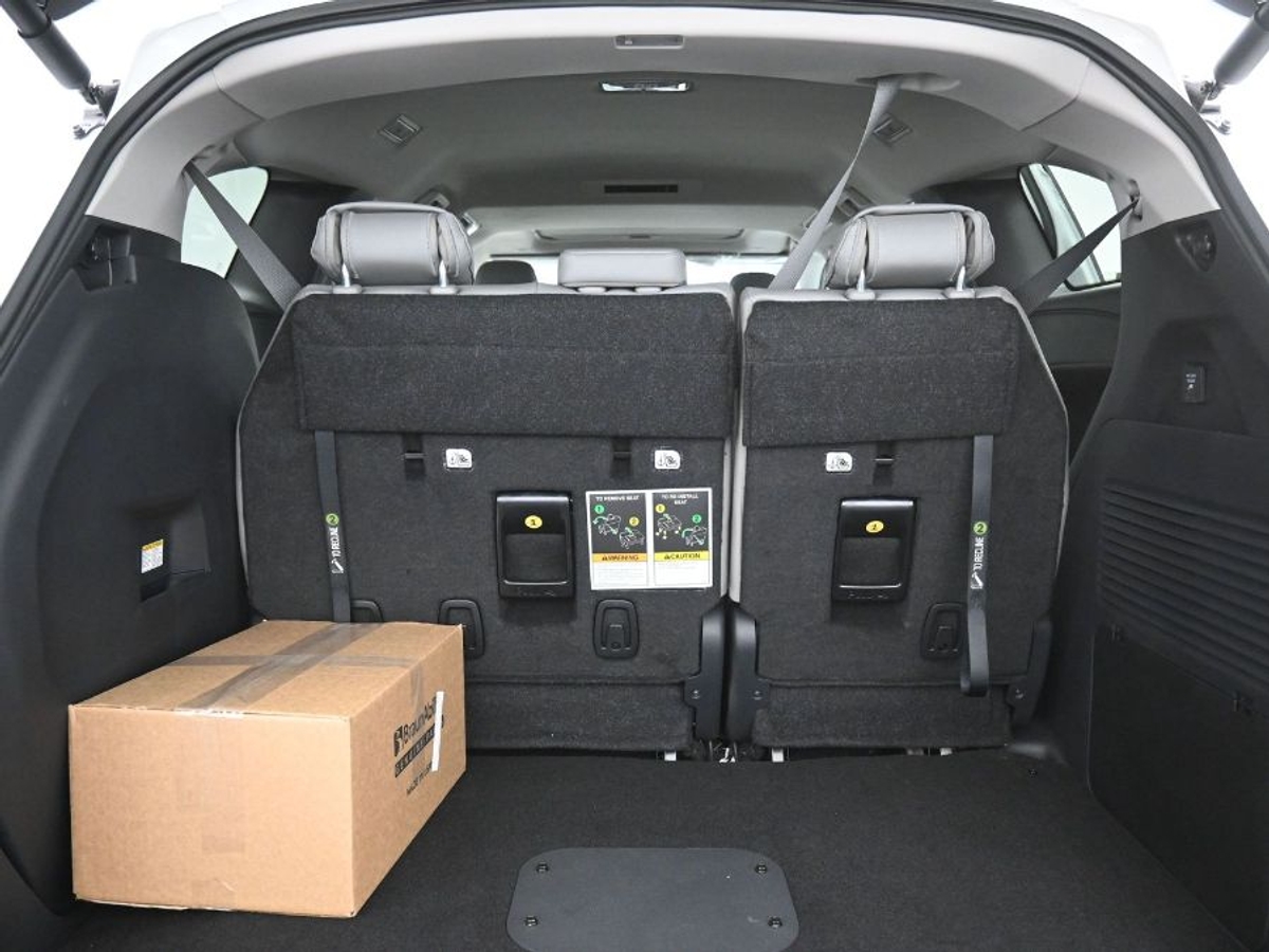 2025 TOYOTA SIENNA - Image 14