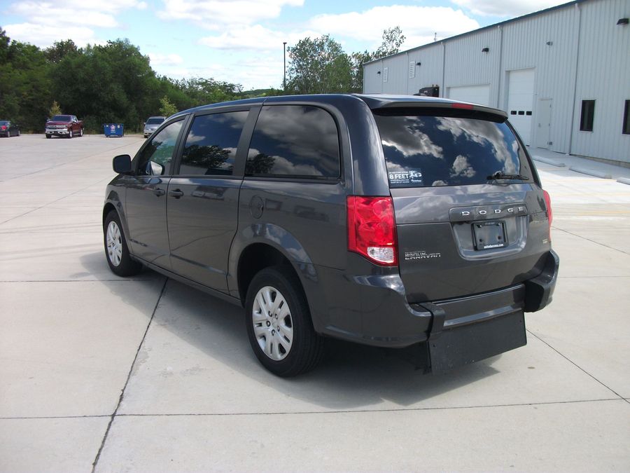 Used 2019 Dodge Grand Caravan SE - International Mobility Rear Entry Entry Fold Out Manual Ramp