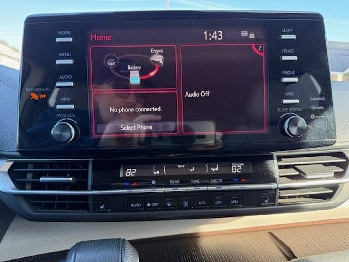 2024 TOYOTA SIENNA - Image 32