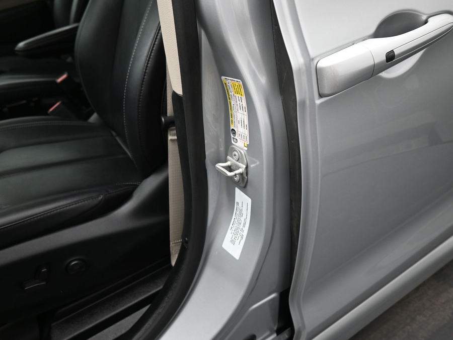 Used 2024 Chrysler Pacifica Touring L - BraunAbility Side Entry Entry Fold Out Automatic Ramp