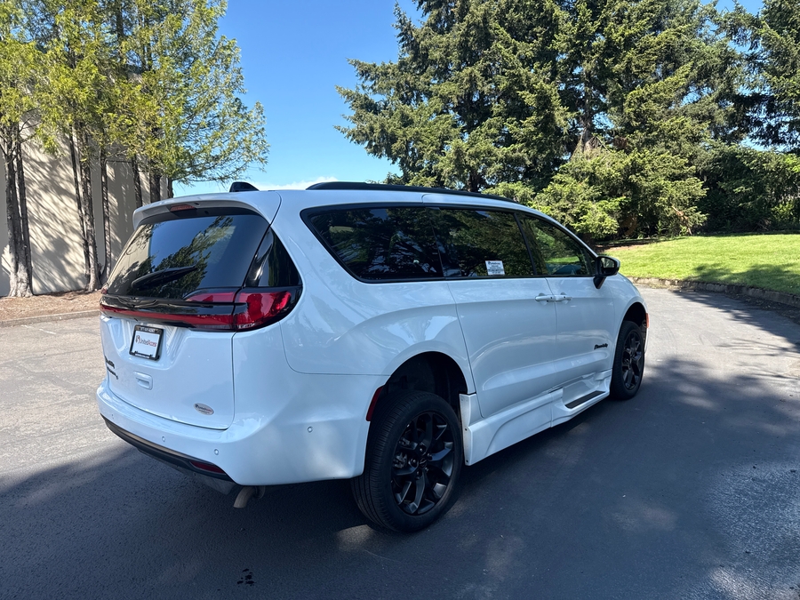 Used 2023 Chrysler Pacifica Touring L Sport - BraunAbility Side Entry Entry Fold Out Automatic Ramp
