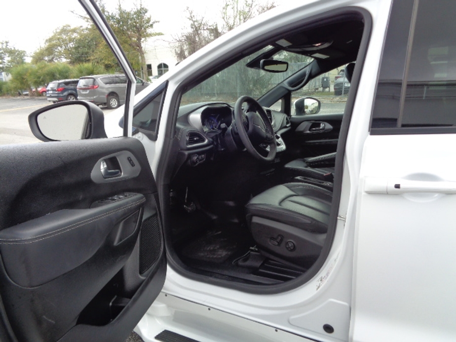 Used 2023 Chrysler Pacifica Touring L Sport - BraunAbility Side Entry Entry Fold Out Automatic Ramp