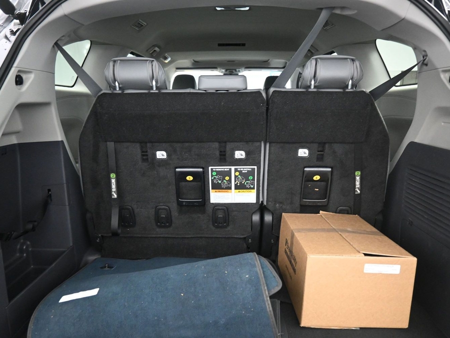 Used 2023 Toyota Sienna Hybrid XLE - BraunAbility Side Entry Entry Fold Out Automatic Ramp