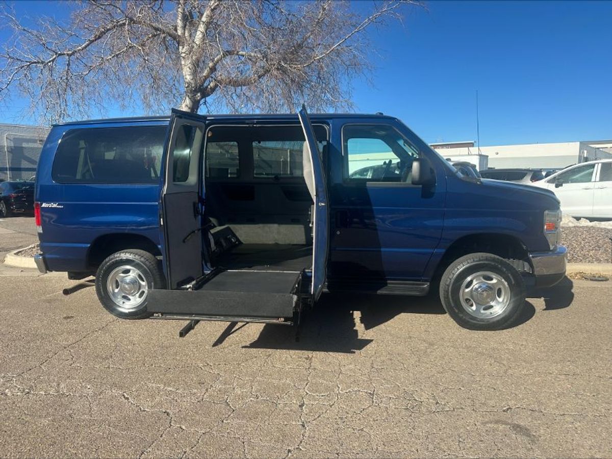 Wheelchair Vans Used Van Sales Near Me Handicap Vans Vans For Sale