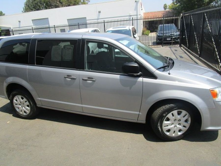 Used 2019 Dodge Grand Caravan SE - International Mobility Rear Entry Entry Fold Out Manual Ramp