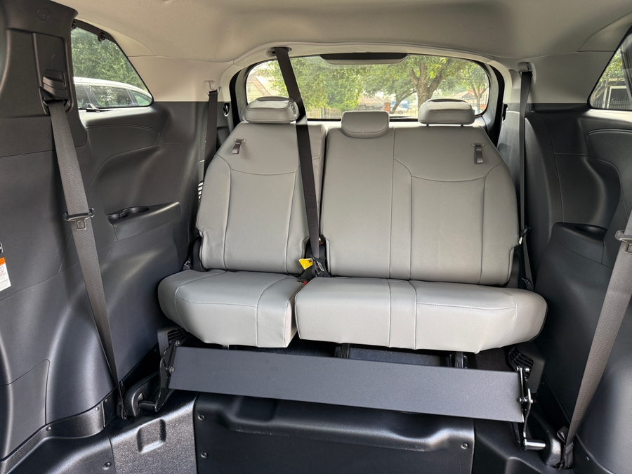 Black Toyota Sienna image number 12