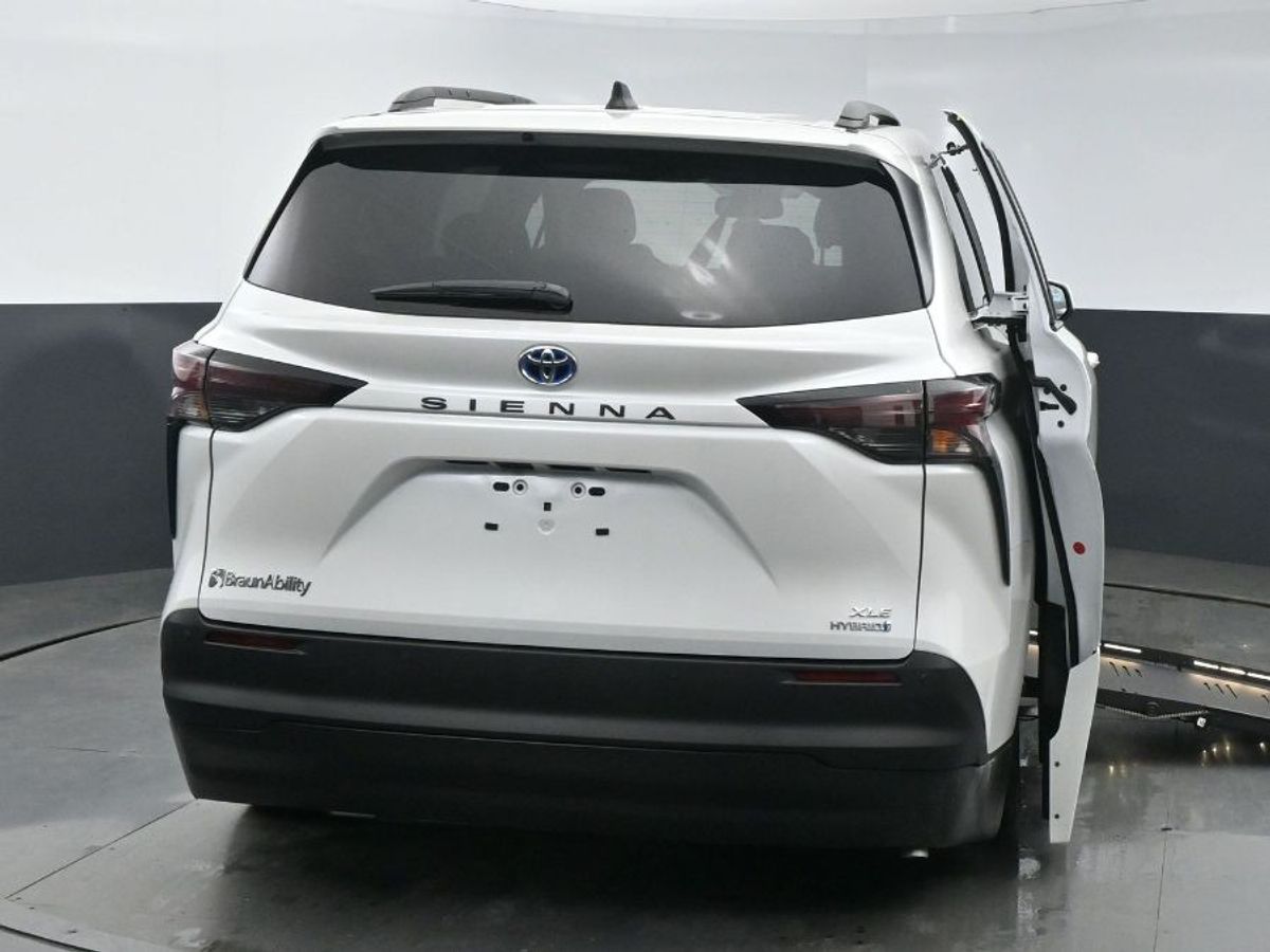 2024 TOYOTA SIENNA - Image 23