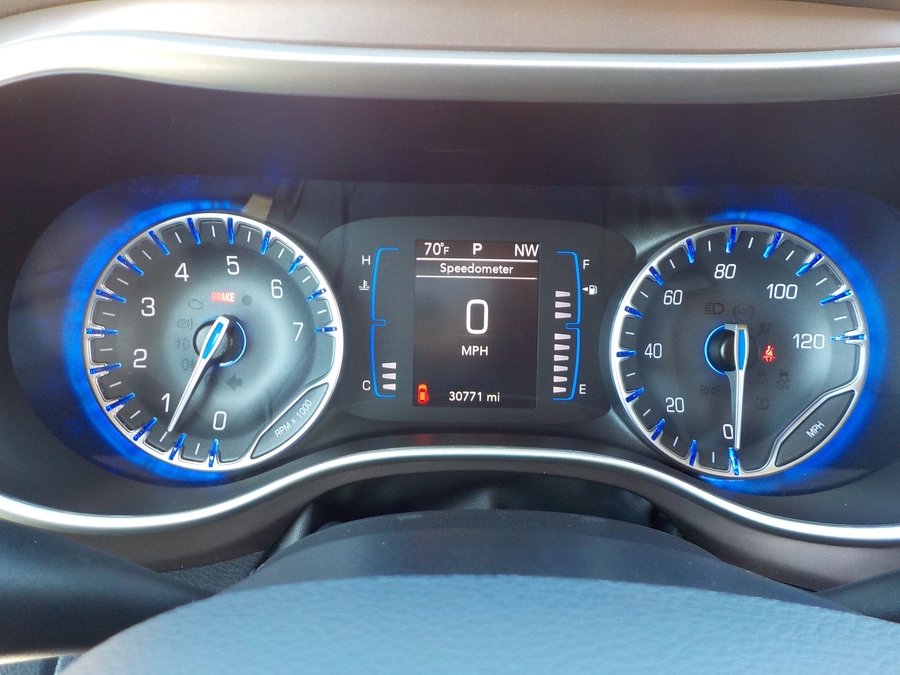 2023 CHRYSLER VOYAGER - Image 30