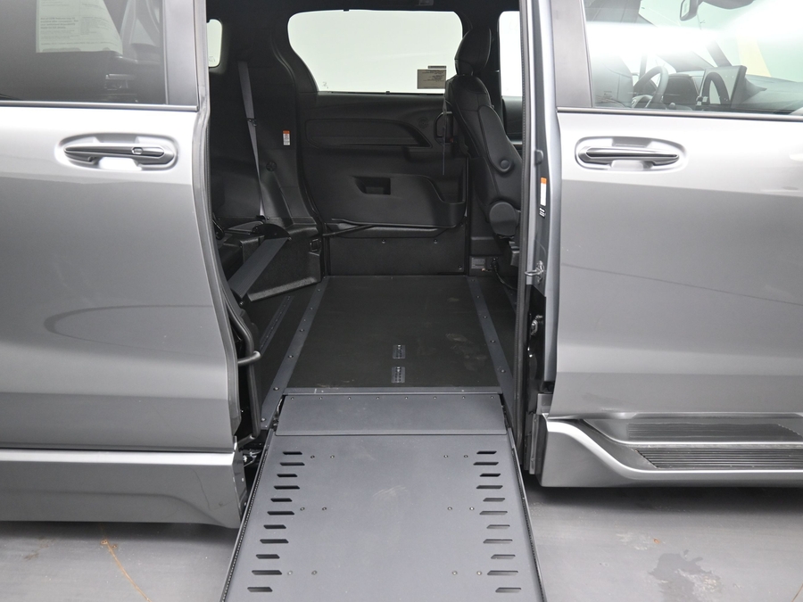 New 2026 Toyota Sienna Hybrid XSE Sport - BraunAbility Side Entry In Floor Automatic Ramp