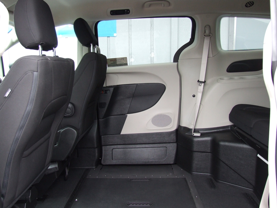 Used 2022 Chrysler Voyager LX - VMI Side Entry Entry In Floor Automatic Ramp