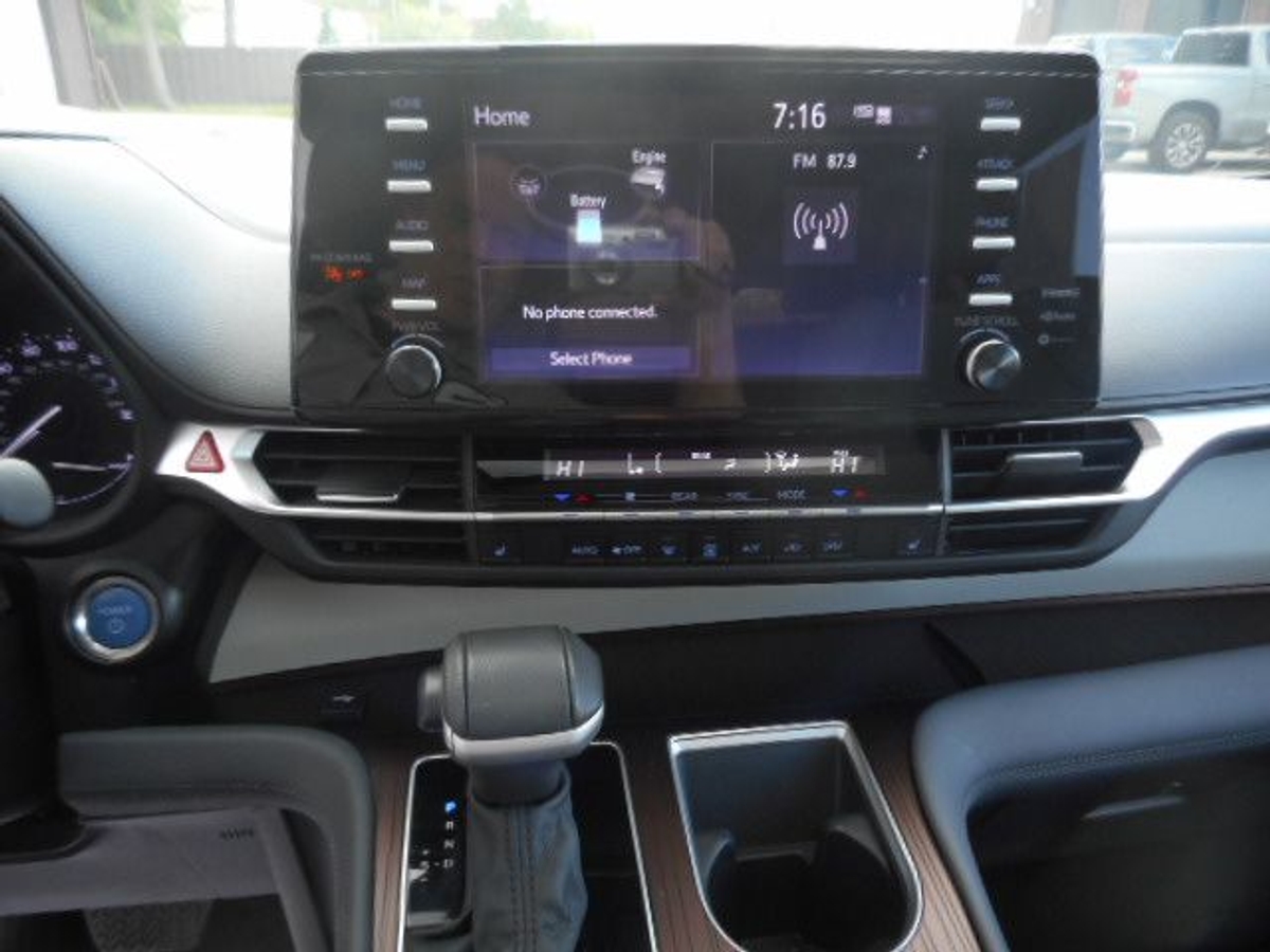 2024 TOYOTA SIENNA - Image 15