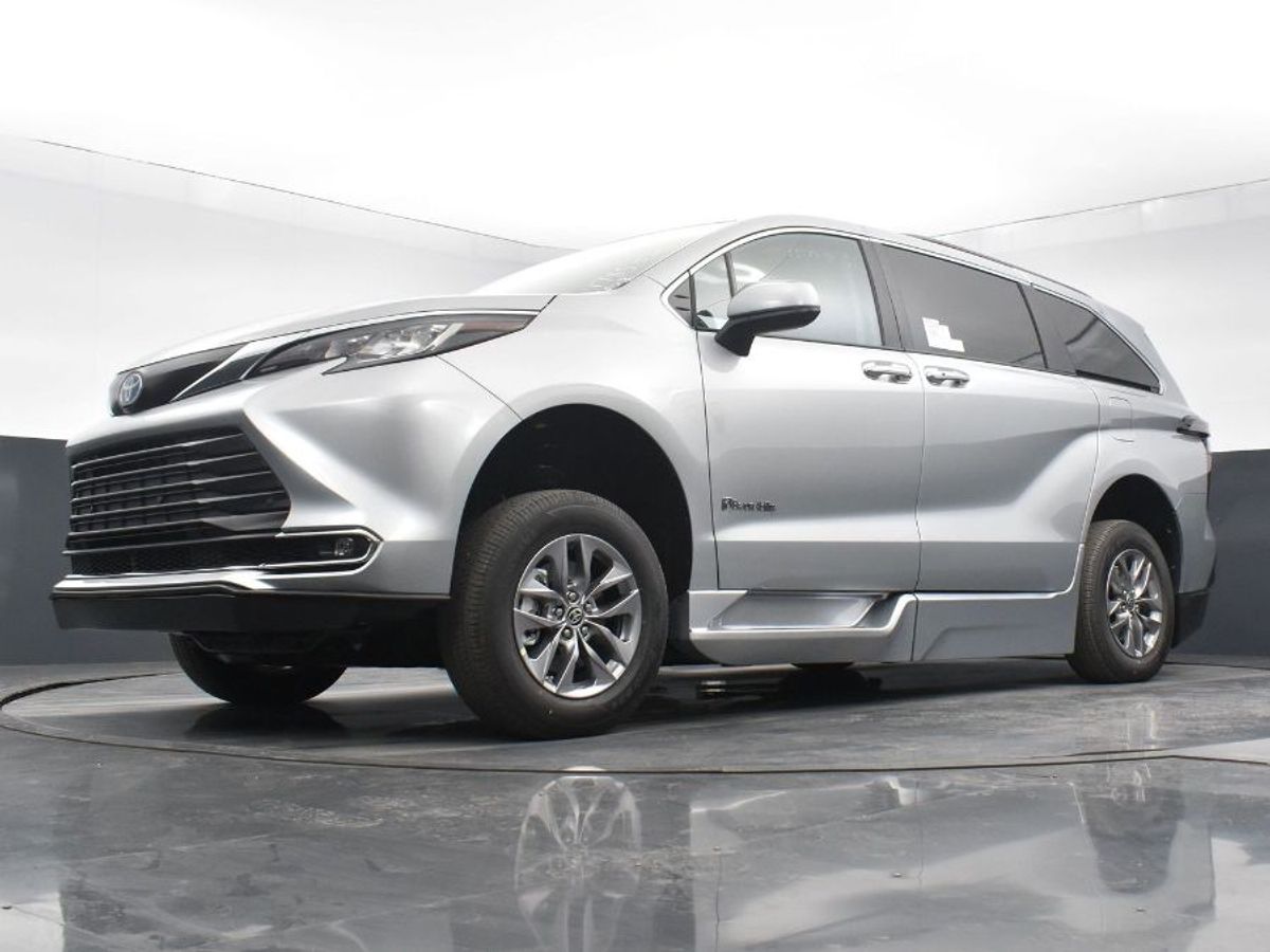 2023 TOYOTA SIENNA - Image 10