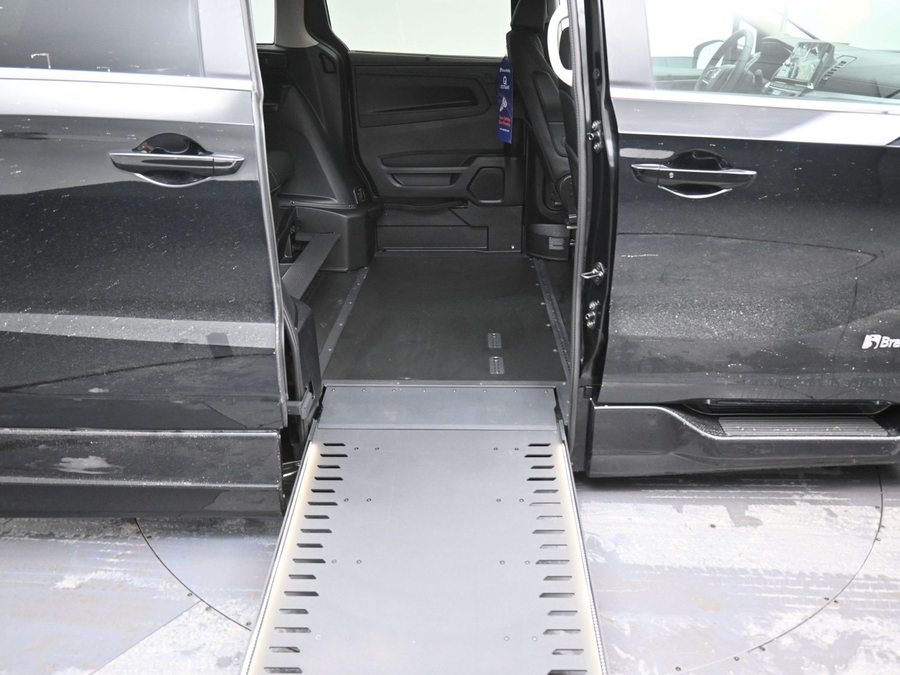 New 2026 Honda Odyssey EX-L - BraunAbility Side Entry Entry In Floor Automatic Ramp