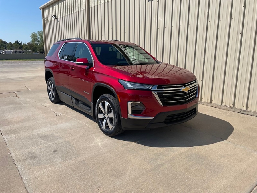 Used 2023 Chevrolet Traverse 3LT - BraunAbility Side Entry In Floor Automatic Ramp
